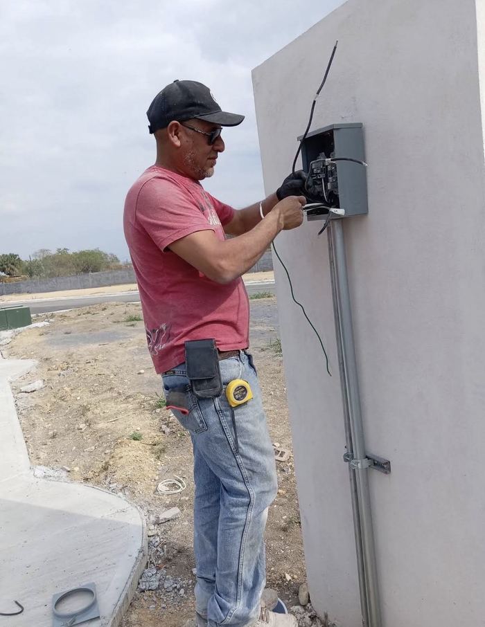 Instalación de medidor eléctrico